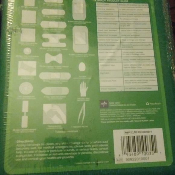 New curad first aid kit - Picture 2 of 2